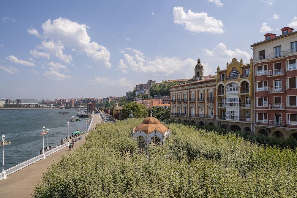 Puente Colgante Boutique Hotel Portugalete Εξωτερικό φωτογραφία