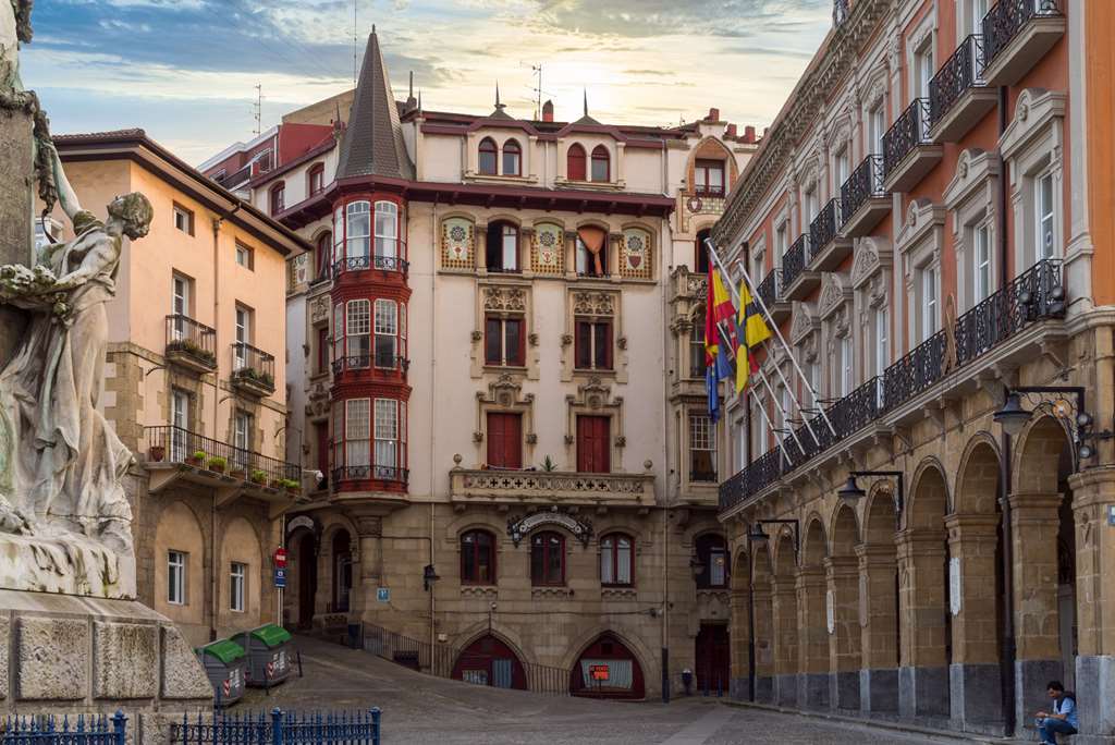 Puente Colgante Boutique Hotel Portugalete Εξωτερικό φωτογραφία